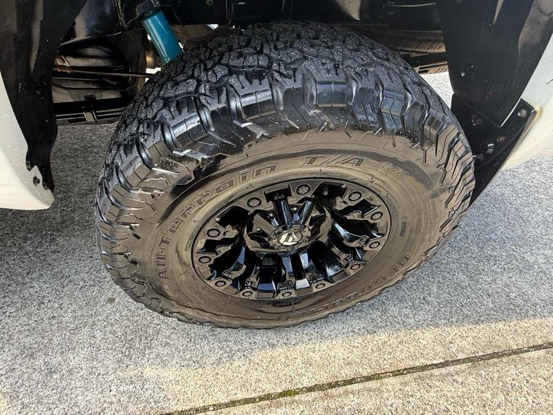 Toyota Tundra SR5 5.7L V8 FFV CrewMax 4WD 2018