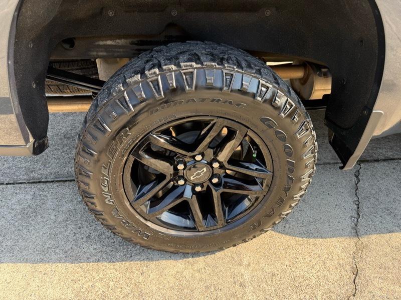 Chevrolet Silverado 1500 LT Trail Boss Crew Cab Long Box 4WD 2021