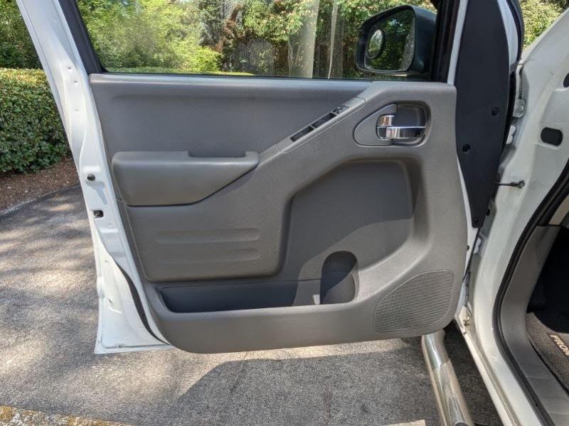 Nissan Frontier S Crew Cab 6MT 2WD 2019