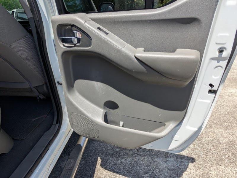 Nissan Frontier S Crew Cab 6MT 2WD 2019