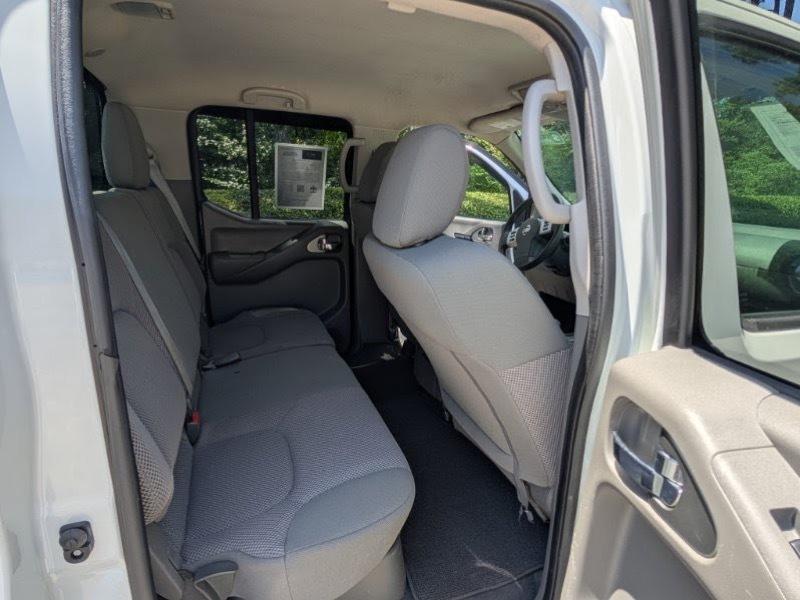 Nissan Frontier S Crew Cab 6MT 2WD 2019