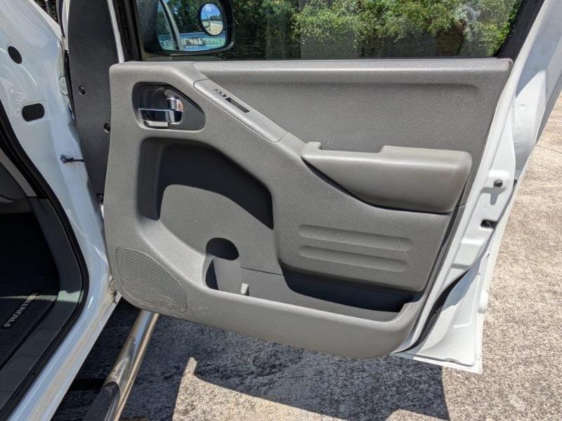 Nissan Frontier S Crew Cab 6MT 2WD 2019