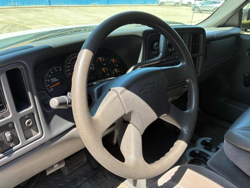 Chevrolet 1500 2WD Reg Cab 2006