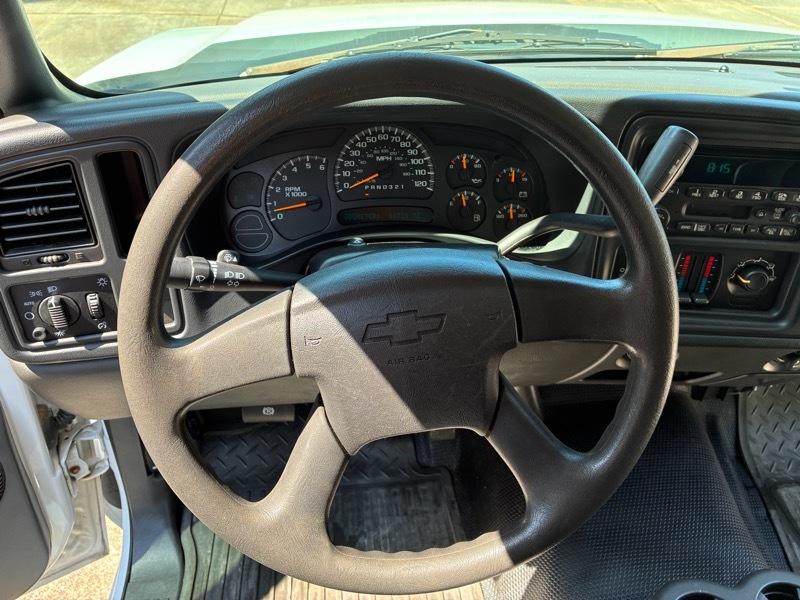 Chevrolet 1500 2WD Reg Cab 2006