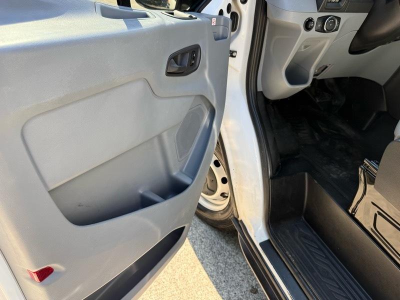 Ford Transit 250 Van High Roof w/Sliding Pass. 148-in. WB 2019
