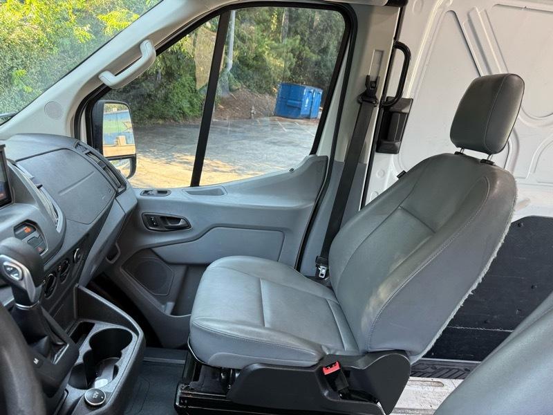 Ford Transit 250 Van High Roof w/Sliding Pass. 148-in. WB 2019