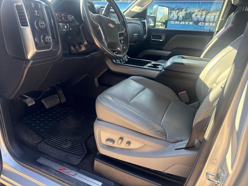 Chevrolet Silverado 2500HD LTZ Crew Cab Long Box 4WD 2018