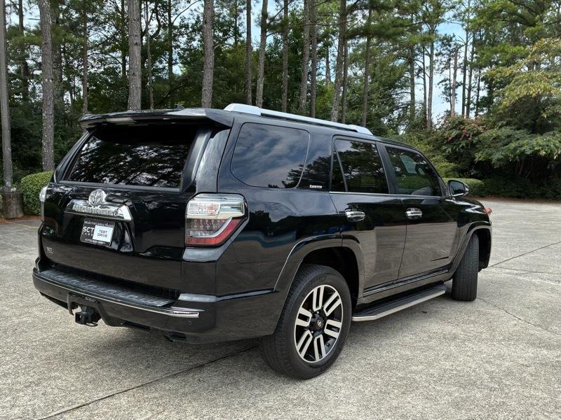 Toyota 4Runner SR5 2WD 2016