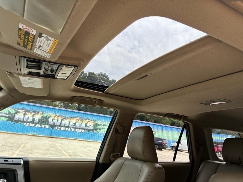 Toyota 4Runner SR5 2WD 2016