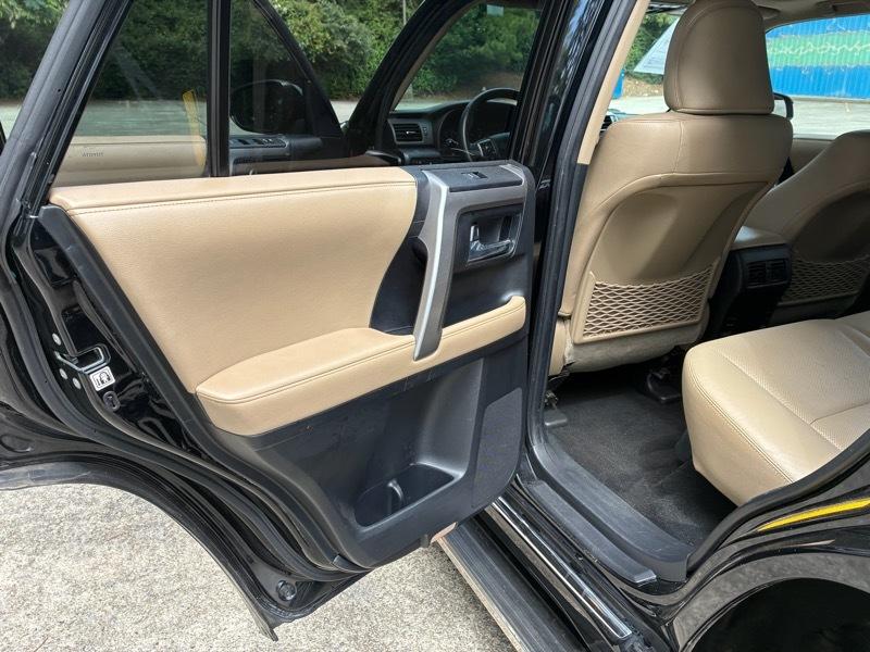 Toyota 4Runner SR5 2WD 2016