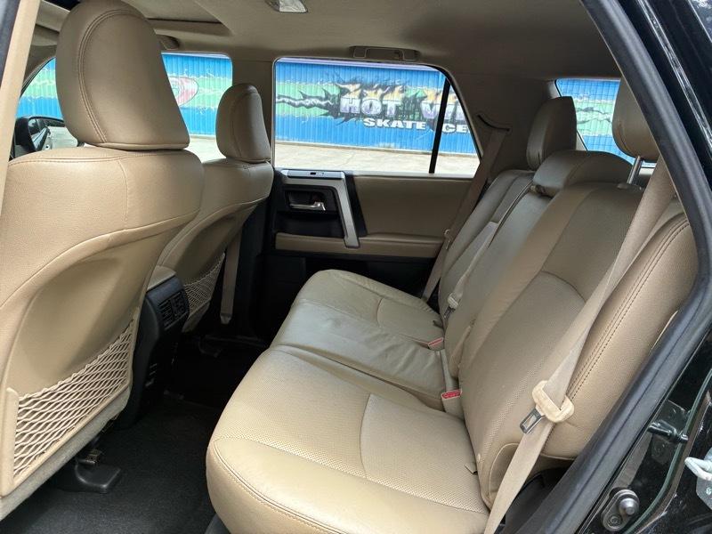 Toyota 4Runner SR5 2WD 2016
