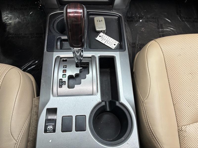 Toyota 4Runner SR5 2WD 2016