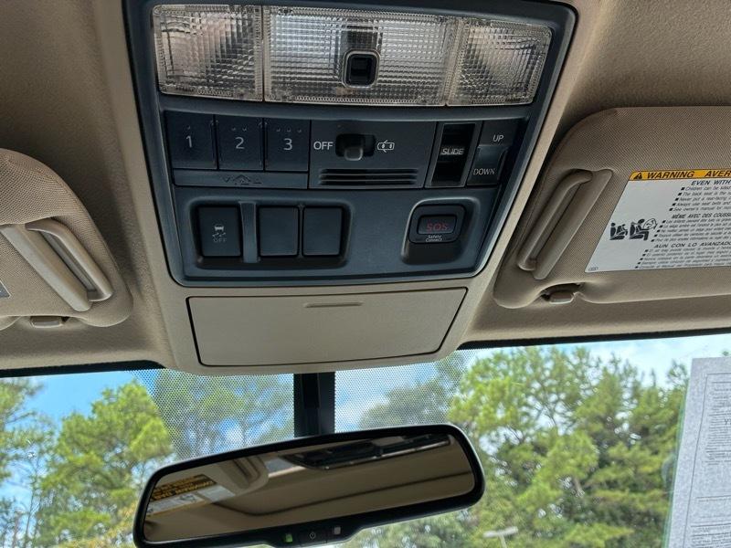 Toyota 4Runner SR5 2WD 2016