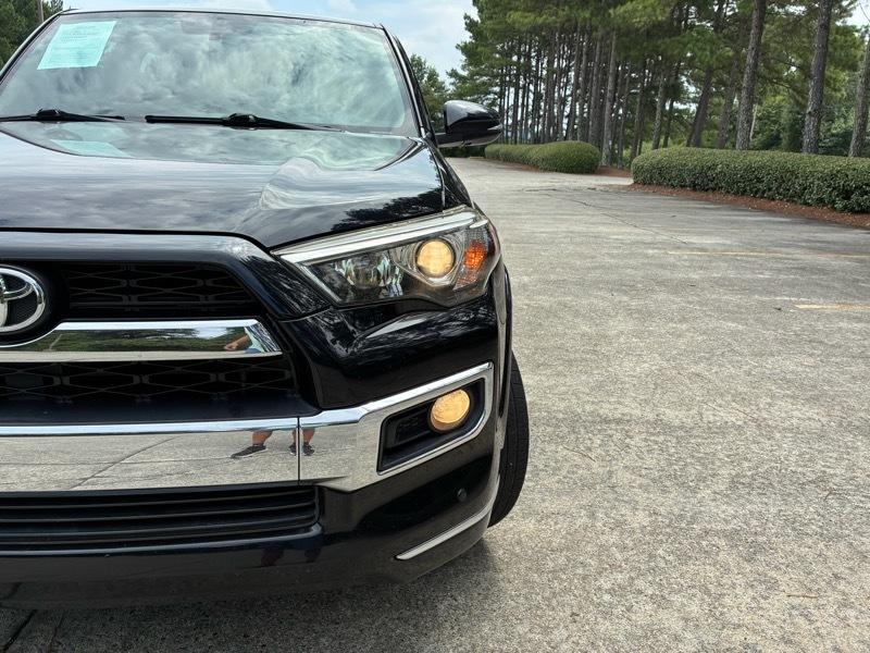 Toyota 4Runner SR5 2WD 2016