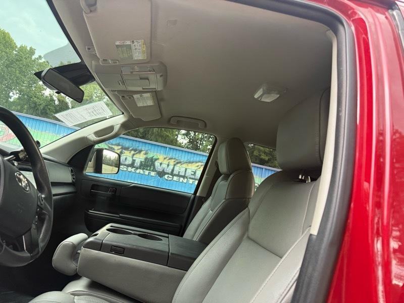 Toyota Tundra  2019