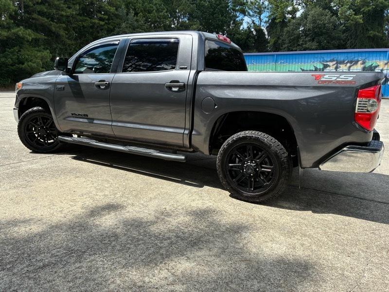Toyota Tundra SR5 5.7L V8 CrewMax 4WD 2019