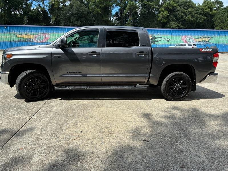 Toyota Tundra SR5 5.7L V8 CrewMax 4WD 2019