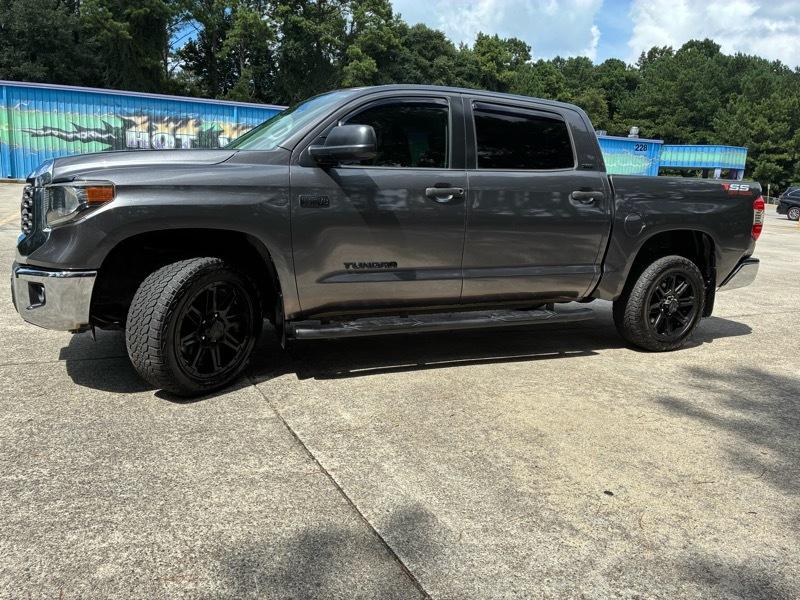 Toyota Tundra SR5 5.7L V8 CrewMax 4WD 2019