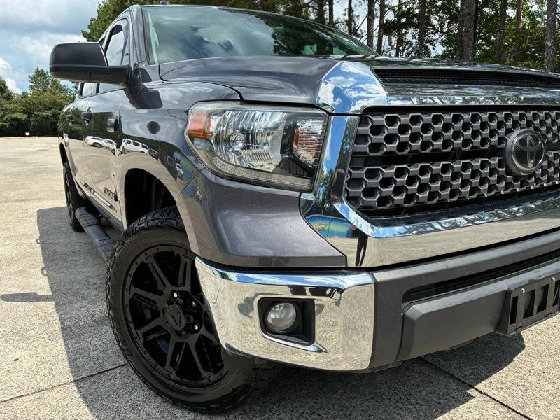 Toyota Tundra SR5 5.7L V8 CrewMax 4WD 2019