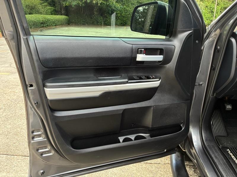 Toyota Tundra SR5 5.7L V8 CrewMax 4WD 2019