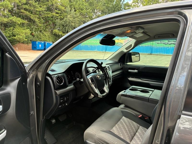 Toyota Tundra SR5 5.7L V8 CrewMax 4WD 2019