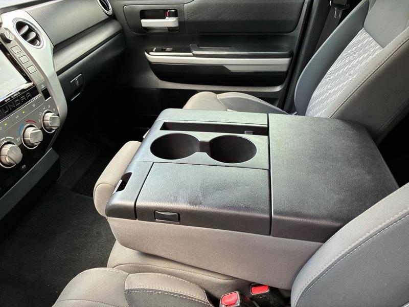Toyota Tundra SR5 5.7L V8 CrewMax 4WD 2019