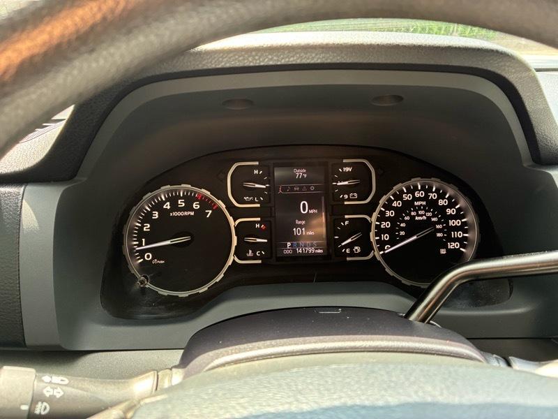 Toyota Tundra SR5 5.7L V8 CrewMax 4WD 2019