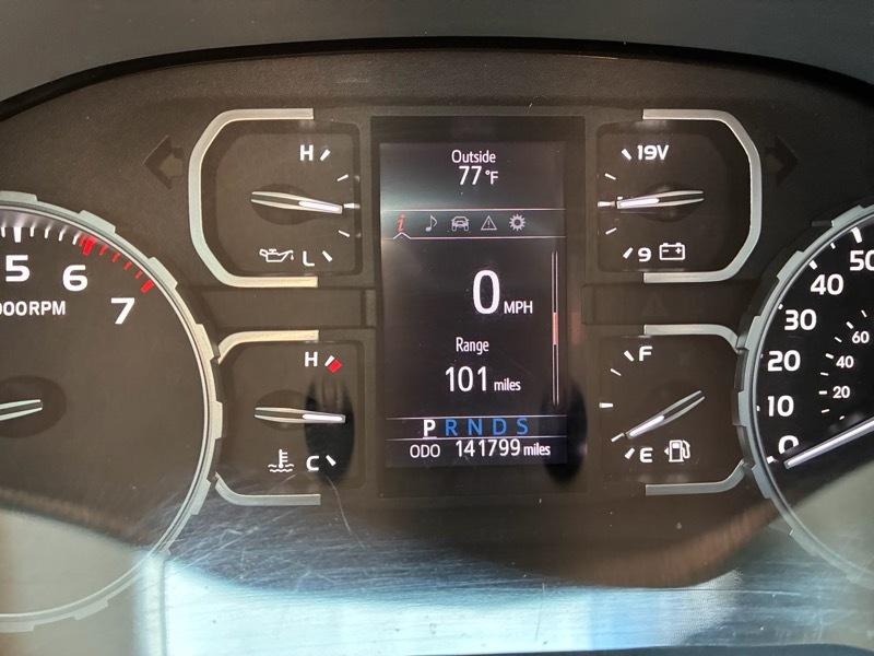 Toyota Tundra SR5 5.7L V8 CrewMax 4WD 2019