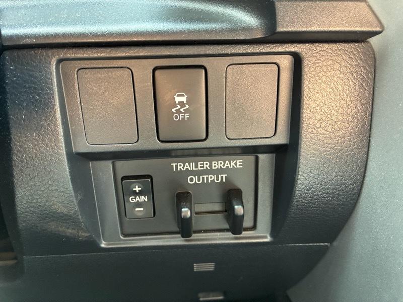 Toyota Tundra SR5 5.7L V8 CrewMax 4WD 2019