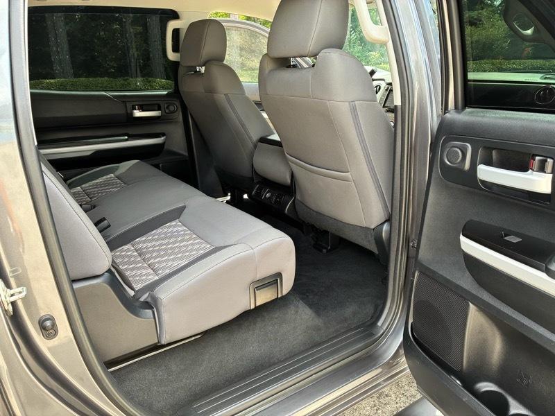 Toyota Tundra SR5 5.7L V8 CrewMax 4WD 2019