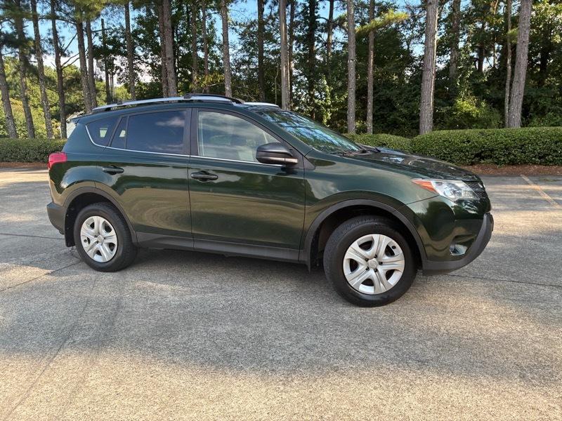 Toyota RAV4 LE FWD 2013