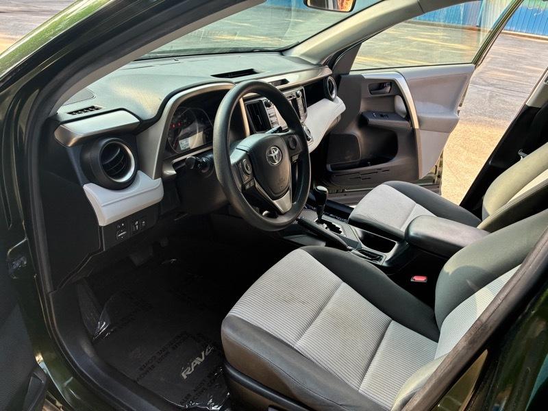 Toyota RAV4 LE FWD 2013
