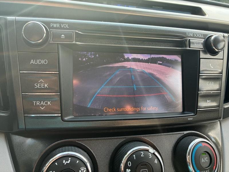 Toyota RAV4 LE FWD 2013