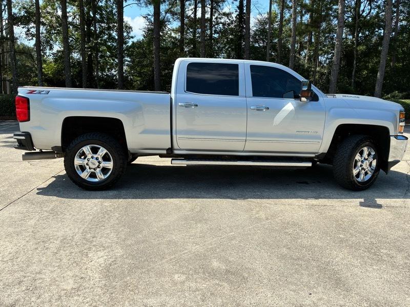 Chevrolet Silverado 2500HD LTZ Crew Cab Long Box 4WD 2018