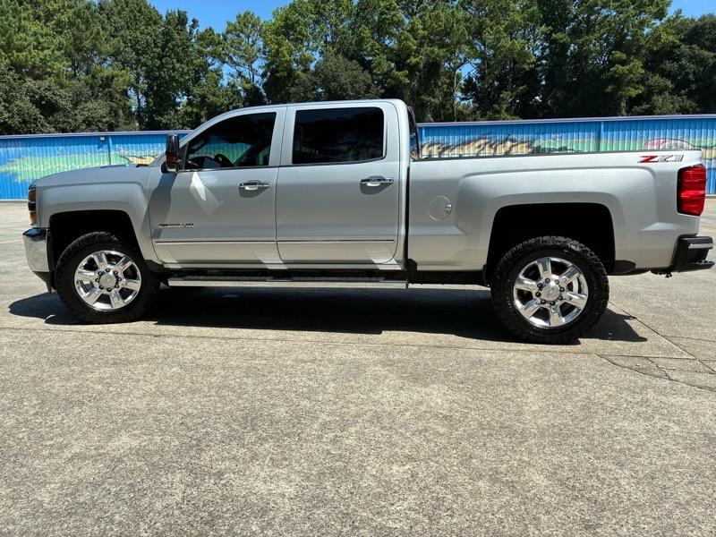 Chevrolet Silverado 2500HD LTZ Crew Cab Long Box 4WD 2018