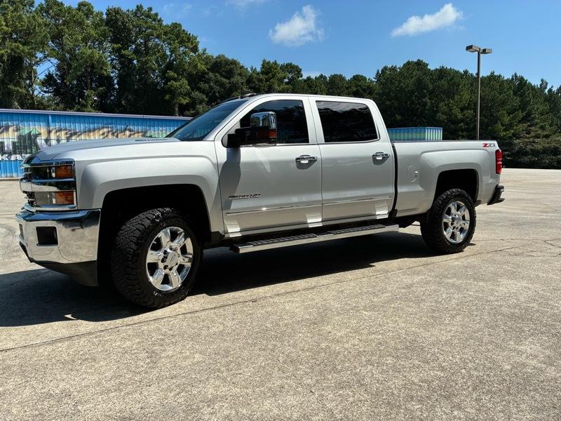 Chevrolet Silverado 2500HD LTZ Crew Cab Long Box 4WD 2018