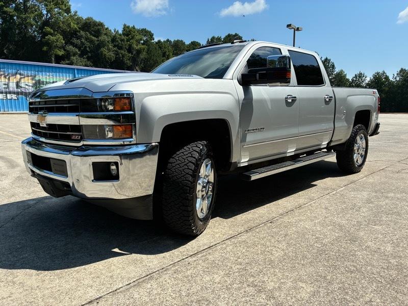 Chevrolet Silverado 2500HD LTZ Crew Cab Long Box 4WD 2018