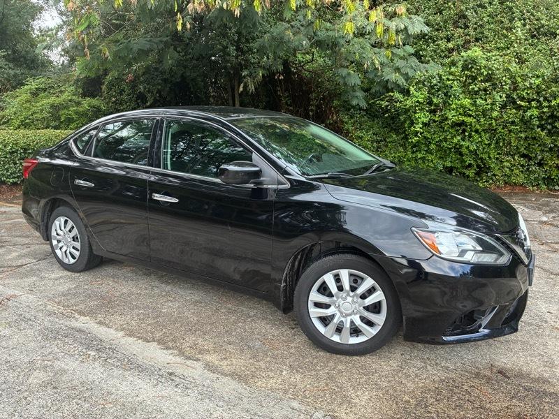Nissan Sentra S 6MT 2017