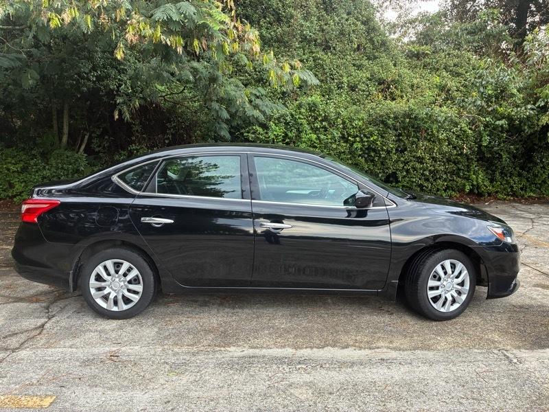 Nissan Sentra S 6MT 2017