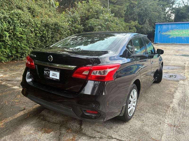 Nissan Sentra S 6MT 2017