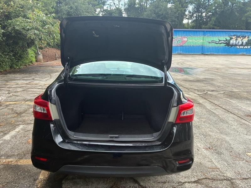 Nissan Sentra S 6MT 2017