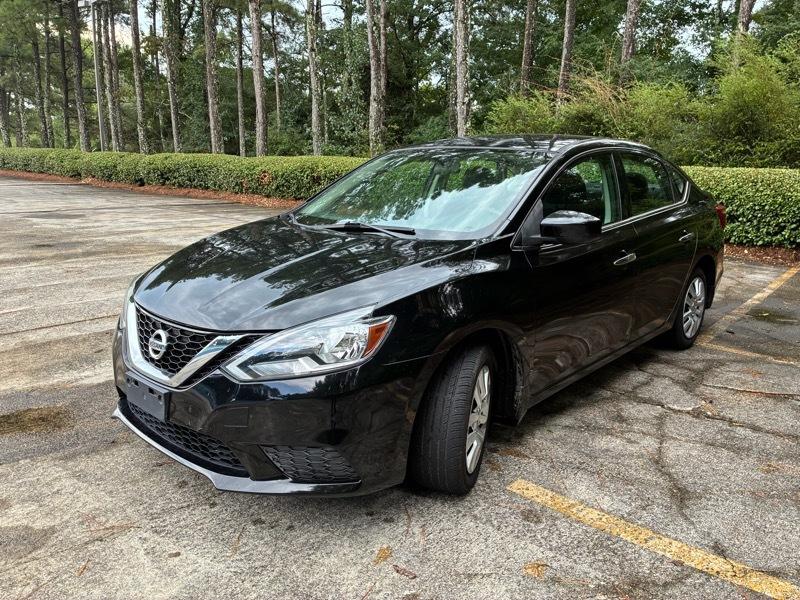 Nissan Sentra S 6MT 2017