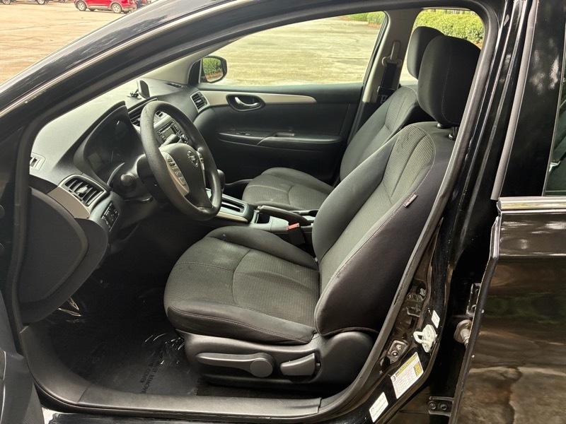 Nissan Sentra S 6MT 2017