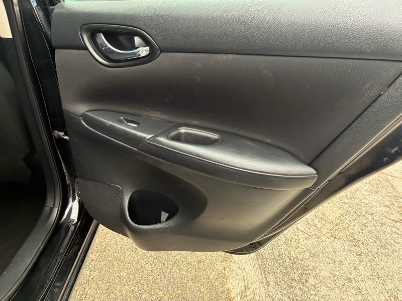 Nissan Sentra S 6MT 2017