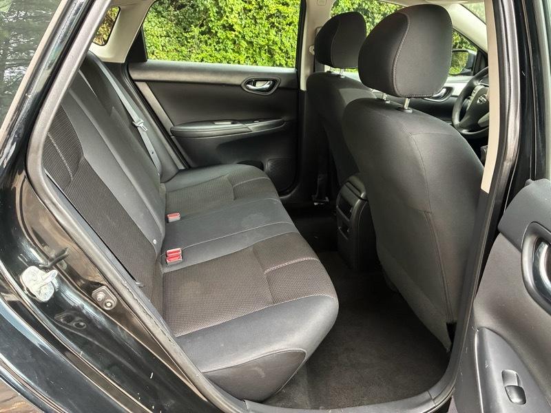 Nissan Sentra S 6MT 2017