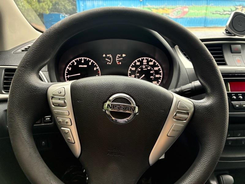Nissan Sentra S 6MT 2017