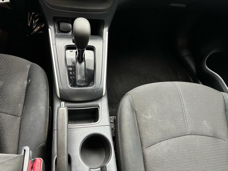 Nissan Sentra S 6MT 2017