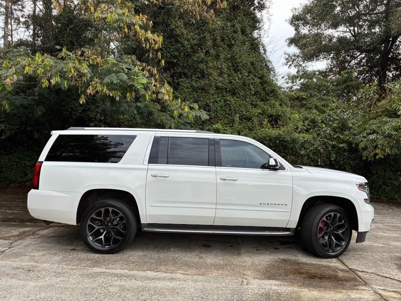 Chevrolet Suburban Premier 4WD 2017