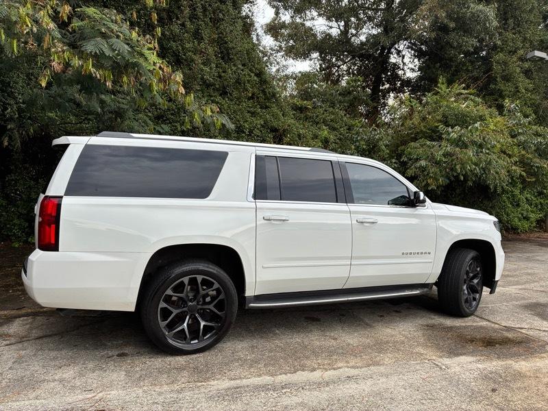 Chevrolet Suburban Premier 4WD 2017