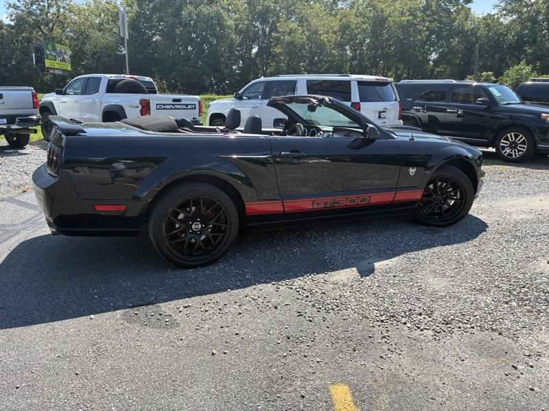 Ford Mustang GT convertible 2009